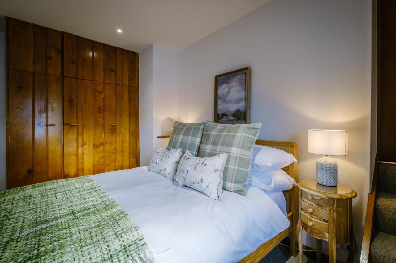 Beautiful Grade 2 Listed Building - West Wing Βίλα Bowness-on-Windermere Εξωτερικό φωτογραφία